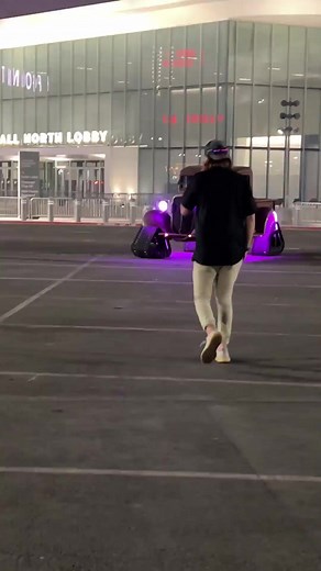 𝗧𝗵𝗶𝘀 𝗦𝗘𝗠𝗔 𝟮𝟬𝟮𝟯 𝗖𝗵𝗲𝘃𝘆 𝗖𝗵𝗼𝗽 𝗼𝗻 𝗧𝗿𝗮𝗰𝗸𝘀 𝗿𝗼𝗹𝗹𝘀 𝗽𝗿𝗲𝘁𝘁𝘆 𝗴𝗼𝗼𝗱 𝗳𝗼𝗿 𝗮 𝟴𝟴 𝘆𝗲𝗮𝗿 𝗼𝗹𝗱 𝘁𝗿𝘂𝗰𝗸! Freak Show Builds Quake LED Strobe Lux | Quake LED