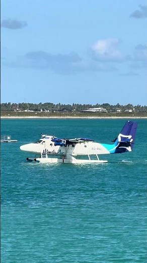 Perfect Water Landing! Watch This Seaplane Touch Down Smoothly ✈️🌊|GAYYA #Seaplane #waterlanding