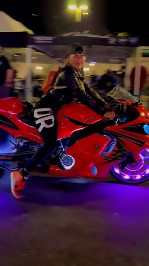 Sunday Vibes with Biker Girls | Light Rose Gold Hayabusa Kawasaki Suzuki Yamaha