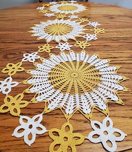Easy Crochet Table Runner Pattern Download (english Only). Three Starbursts With Winding Flowers, 17" X 48" W/ #10 Cotton Crochet Thread. - Etsy Canada