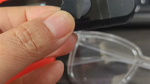 MP3播放器带USB存储功能，支持音乐播放与文件传输，方便携带，兼容多种格式，实用高效。