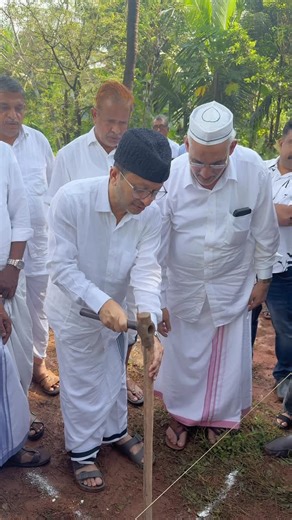 Er Abdul Latheef Mangattil on Instagram: "A home that breathes light and warmth The beautiful atrium house of Hussain Mukra & Sumayya at Palachiramad — where design meets emotion. #AtriumHouse #DreamHome #DEGlobal #Architecture #homewithsoul #house #civilengineering #viralvideos #artist #design #architecture #futureengineers #cinema #ai #atrium #study #village #2025 #era #office #newg #kerala #traditional #innovation #keralahomeplanners."