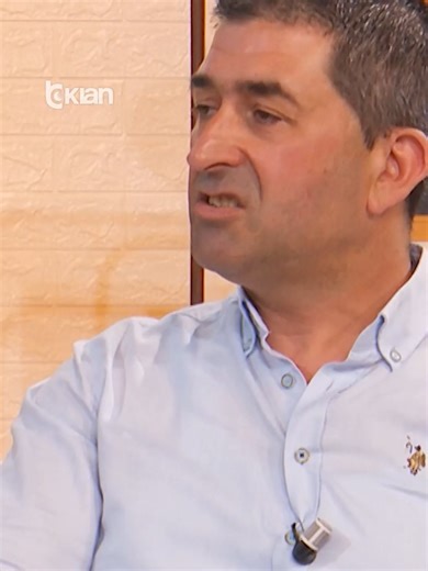 Kujdes mos i tërhiqni fëmijët nga krahët, ja pse duart duhen vendosur poshtë sqetullave Videon e plotë e gjeni në kanalin e YouTube ▶️ RTV KLAN #TvKlan #ShijeShtëpie