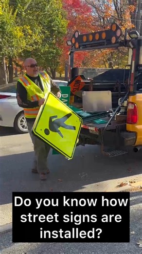🔧🚧 Lewiston Public Works is out installing new street signs — and here’s how they do it! Crews hammer anchor posts directly into the ground, then bolt the signs securely in place. It’s a fast, efficient method that keeps installation costs low and durability high. Why does this matter? Clear, well-placed signage improves traffic safety, helps emergency services respond faster, and makes navigation easier for residents and visitors alike. It’s a small upgrade with a big impact on daily life in 