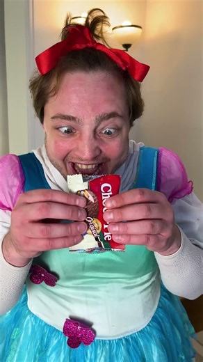 My Friend's Diet Prank: CHOCOLATE Poop! 😱😂