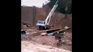 25 Dangerous Truck Skills - Excavator Fail Skill At Work - Truck Fail Operator Compilation Past 2 | Super Technology | Facebook