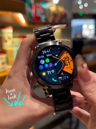 The Ultimate Smartwatch for Men: Bold and Functional