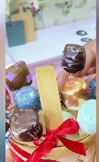 Miniature cooking Tour , A tour to our Tiny world with Satisfying AMSR cooking. Full Video Link: https://youtu.be/mogKwOZhELI Thanks a lot for watching our video, please do not forget to subscribe our channel. Kindly like and turn on the notification for more videos. #miniaturefood #miniaturekitchen #minikitchen #miniature #marshmallowlollipop #marshmallow #asmr #asmrsounds #asmrvideo #asmrvideos #tastyfood #tasty #marshmallow #lollipopcandy #lollipop #marshmallowlollipop #chocolatelollipop #can