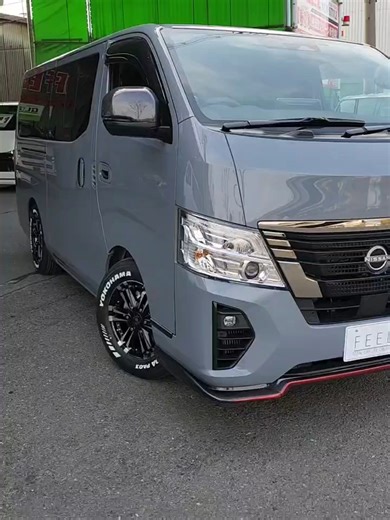 CARAVAN LIMITED PACKAGE キャラバン リミテッドパッケージ登場 特別装備一覧 ※詳しくはお問い合わせください 内容 スタンダード/プレミアム Hearts フロントフリッパー または フロントバンパーガード ● /- Hearts カーボンフロントフリッパー Nスペシャルレッドライン塗装 -/ ● Hearts カーボンリアルーフスポイラー -/ ● Hearts カーボンドアミラーカバー -/ ● GANZER or ファング 16インチ アルミ ホワイトレタータイヤ ●/ ● サイドドアバイザー ●/ ● コンフォートショックアブソーバー(14段減衰調整付) -/ ● 2インチローダウンブロックキット -/ ● 前後バンプストップ -/ ● リバウンドストップ オートレベライザー補正ブラケット -/ ● フューエルエスケープキット -/ ● 社外7型フルセグSDナビゲーション ● /- 13.3型フリップダウンモニター -/ ● ETC ●/ ● アルパインフロントスピーカー&ツィーター -/ ● アルパインBIG-Xフローティングナビ シンプルモデル -/ 