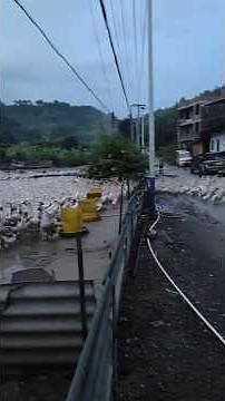 6,000 Ducks March Home: Nighttime Return on a Chinese Duck Farm 👀