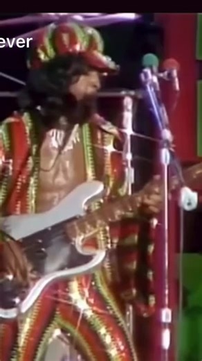 2.4K reactions · 826 shares | Graham Central Station #GrahamCentralStation #water | Parris Franklin | Facebook