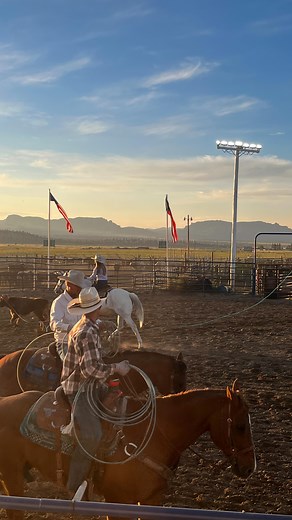 The Riles first Rodeo at Bryce Canyon’s Country Rodeo! Very cool experience for the whole crew!! #rodeo #rubysinnrodeo #brycecanyonrodeo #GrisRilesFamilyVacation #cowboycountry @bwrubysinn @visitbrycecanyon @visitutah | Life of Dad