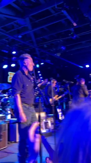 Bruce Springsteen Fans on Instagram: "🤞❤️❤️❤️ 📢All credits are reserved for their respected owners! (Please DM for Credit or Removal!) • #brucespringsteen4ever #brucespringsteentribute #brucespringsteennomultishow #brucespringsteenandtheeaststreetband #brucespringsteenpointingatpeople #brucespringsteentour #brucespringsteenvinyl #brucespringsteenquotes #brucespringsteencoverband #brucespringsteenforever #brucespringsteenwesternstars #brucespringsteenpointing #brucespringsteenlovers #brucesprin