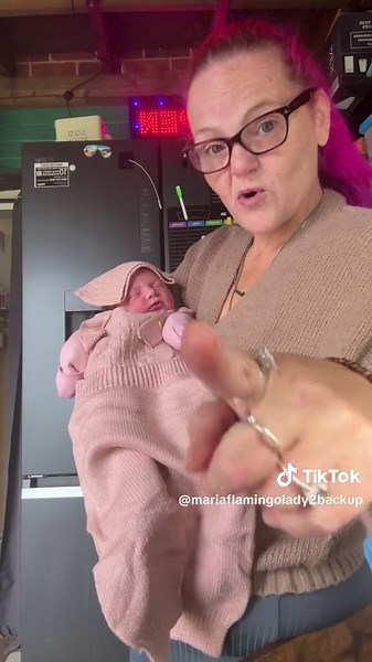 Flamingo lady (@mariaflamingolady2backup)’s videos with original sound - Flamingo lady