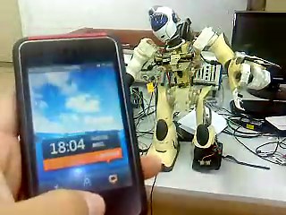 原创LabVIEW手机（魅族M8）控制机器人