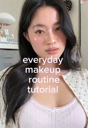 Everyday Makeup Tutorial: Simple Glowy Look