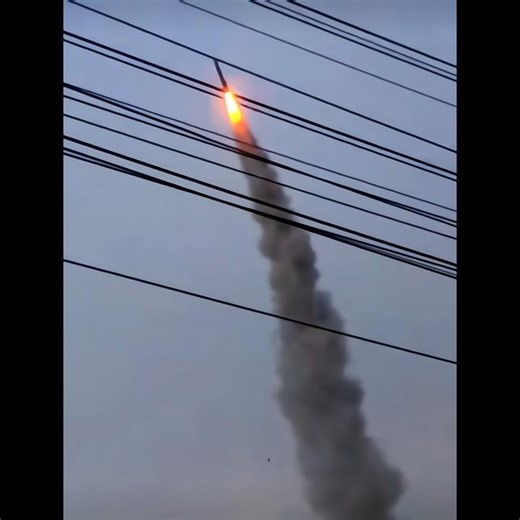 💥 பூமியில் விழுந்த Rocket 😮 மிரண்டுபோன மக்கள் 🥵 Elon Musk #shortsfeed #tamil #history
