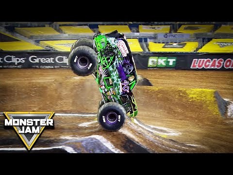 Most Epic Monster Jam Trucks - Episode 1 - Grave Digger | Monster Jam