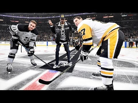 Snoop Dogg takes over the Staples Center