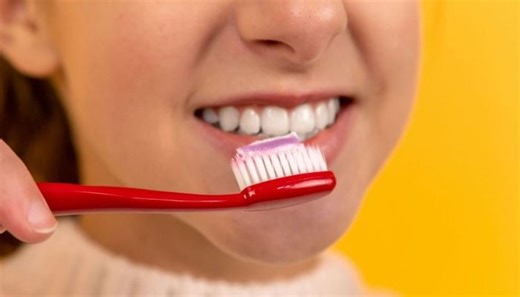 Toothpaste made from hair could help repair teeth