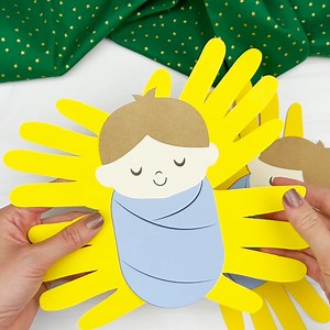 🖐️ Manger Handprint Craft ✂️ Get the template on the blog | Simple Everyday Mom