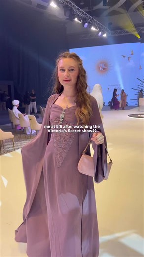 Kristina K🎀 | revert, abayas, UGC on Instagram: "I may be 5’6” & an abaya girlie, but my confidence is 6’2” - Dubai modeling agencies, call me 😌📞 . . . abaya fashion. abaya style. abaya runway. modest fashion. modest style. runway walk. dubai abaya."