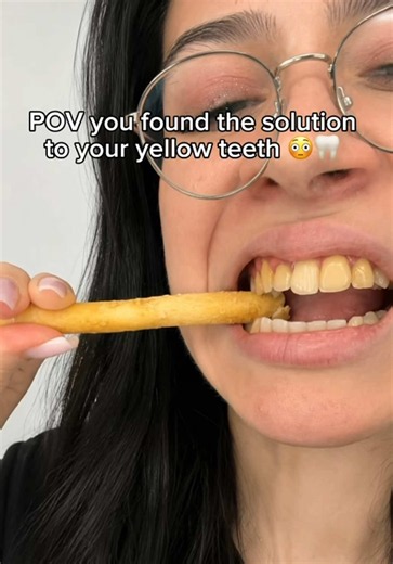 Did you knew this natural toothbrush? 😱 #toothbrush #naturalteethwhitening #yellowteeth