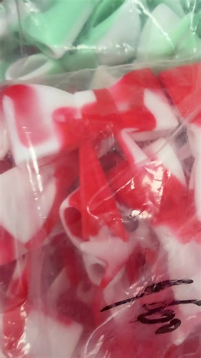 Discover New Bows Live at Queen Beads Shop