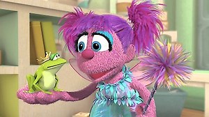 Watch Sesame Street Season 43 Episode 4 - Baby Bear Comes Clean
