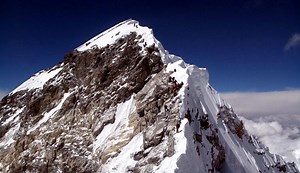 Mount Everest's Hillary Step Collapsed | The Inertia