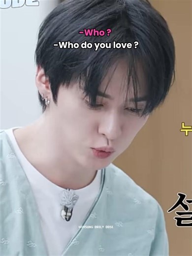 this is so diabolical lmao not the “already knows” too 😭 #minsung #hanjisung #leeknow #straykids#fyp