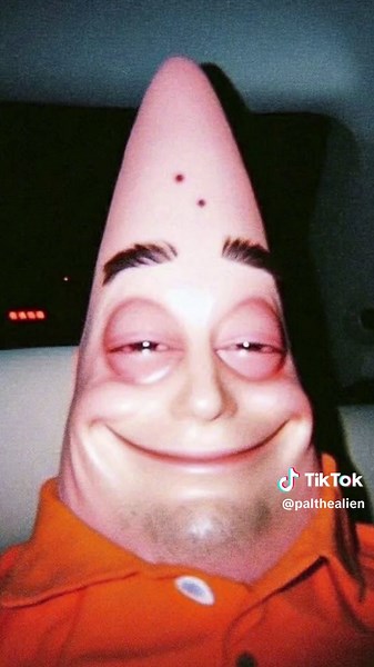 watch to the end! #pal #paulthealien👽 #giggles #funny #alien #livinglathan #waffles