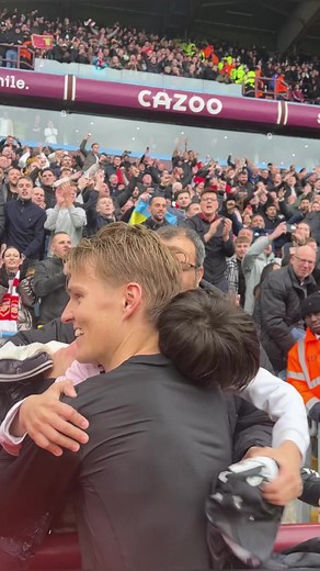 3.1M views · 88K reactions | A moment one young Gooner will never forget 朗 | Arsenal | Facebook