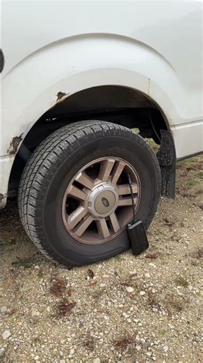 The NOCO AL5 is a must have tool to keep in your car