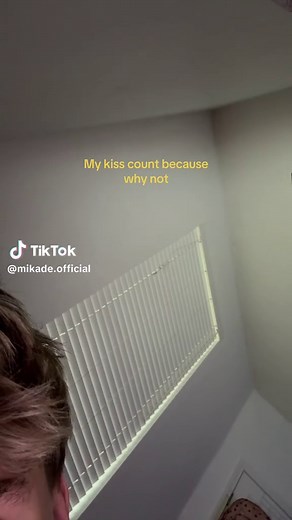 What Does 'Kiss Count' Mean? The ABC Trend Explained