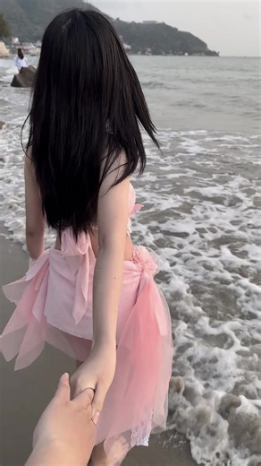 Endless Love: Ocean Rhythms and Heartfelt Moments