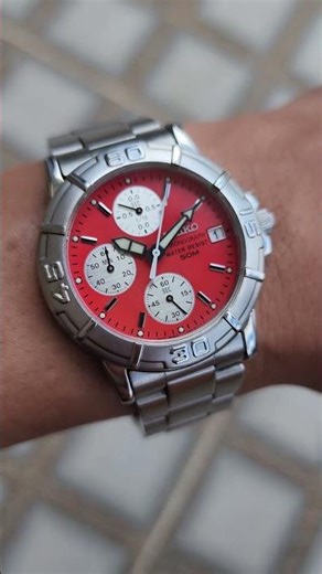 Seiko Chronograph Quartz V657-8060 Red Dial
