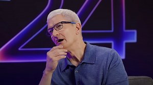 El director ejecutivo de Apple, Tim Cook, en el Magic Mouse: ‘Uhhhhhhhhh’