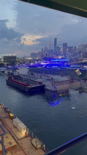 04/Jul/2026 – A Dump Truck vs. a Great Lakes Freighter ⚓🪨