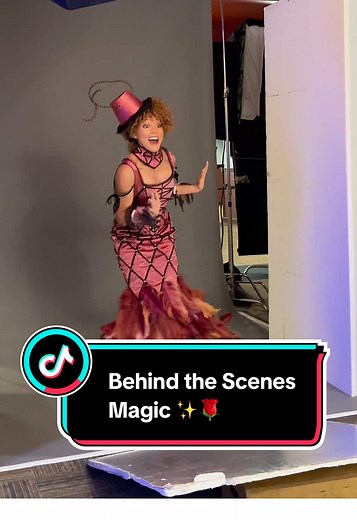 Behind the Scenes of Beauty and the Beast Cast
