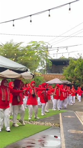 RS H.Moh.Ruslan on Instagram: "Halo Sahabat SMILE❤️🖐️ RSUD H. Moh. Ruslan Kota Mataram kembali menunjukkan komitmennya dalam meningkatkan derajat kesehatan masyarakat, khususnya lanjut usia, dengan sukses menggelar Pemeriksaan Kesehatan Lansia yang berlangsung pada Selasa pagi, 10 Februari 2026, bertempat di Meekow Resto. Kegiatan ini terlaksana melalui kolaborasi bersama Meekow Resto, PHLU NTB, dan Tropicanaslim, sebagai bentuk sinergi lintas sektor dalam mendukung gaya hidup sehat dan pencega