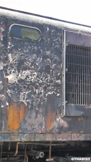 Class M4 745 pulling Class M5 776 to CME #srilankarailways #train #railway