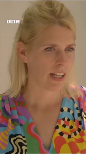 94K views · 112 reactions | All (evil) eyes on Sara Pascoe 刺 #SaraPascoe #LastWomanOnEarth #iPlayer | BBC One | Facebook