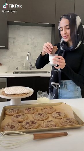 Thin chocolate chip cookies >>> thick #recipe #cookies | cookies recipes