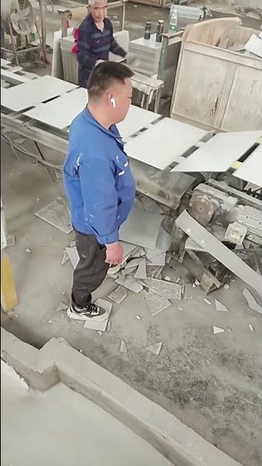 The inspection process of finished ceramic tiles