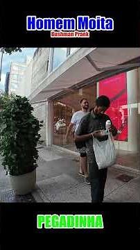 Homem Moita Assusta Pessoas! #shorts #funny #funnyvideos