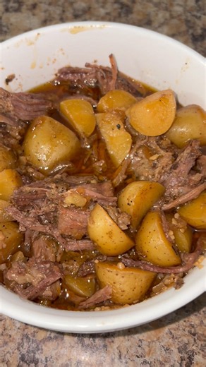 The BEST Garlic Butter Roast | Easy One-Pan Cast Iron Recipe