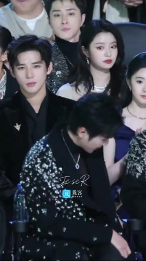 徐若晗 Cici's Rising Stardom in Starlight Awards