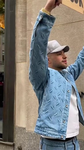 EP. 06 ❗️ First coin flip ever on the show ! I just wanted to dance in the streets of NYC !! #Mosesthejeweler #mazal #canibuyyourrolex #rolex