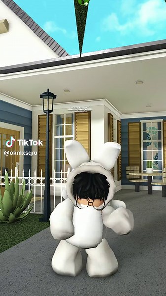 45,000 No Game Pass Coastal Family Home Build for Bloxburg New Players